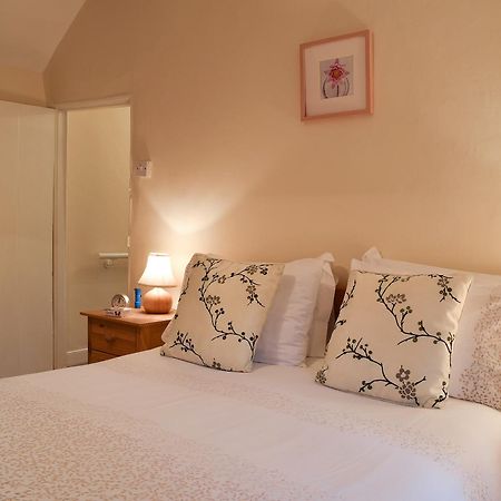 Westover Cottage Wootton  Екстериор снимка